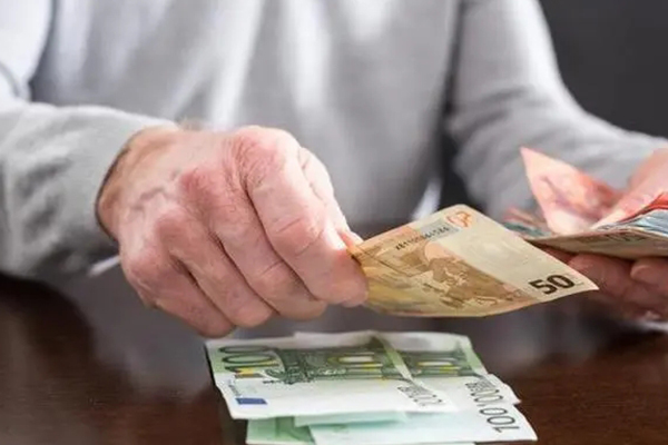 一万公积金能贷款多少额度计算与影响因素说明